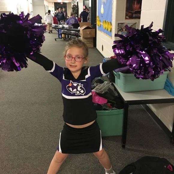 Meet your Posher, Heather - Picture 1 of 1